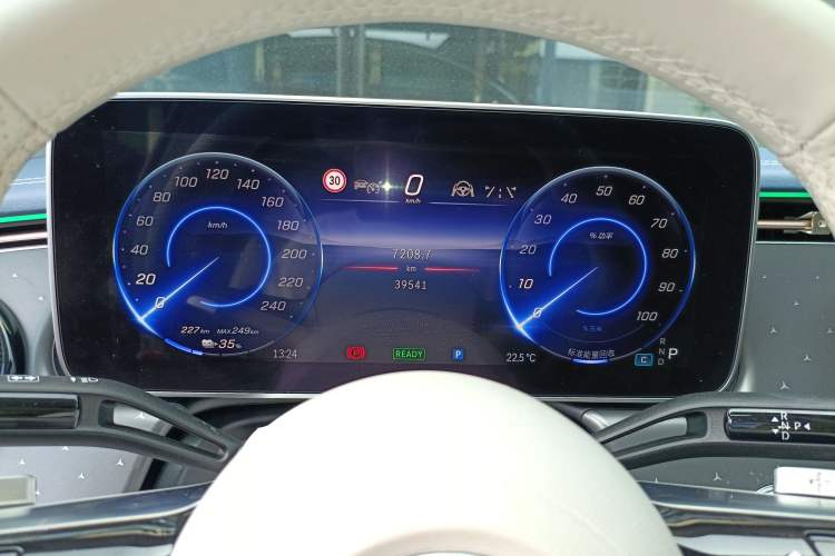 Used Mercedes-Benz EQE 2022 350 First Edition Special Version
