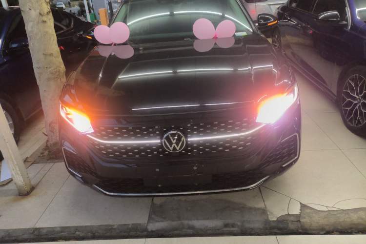 Used Volkswagen Passat 2022 330TSI Starry Luxury Edition
