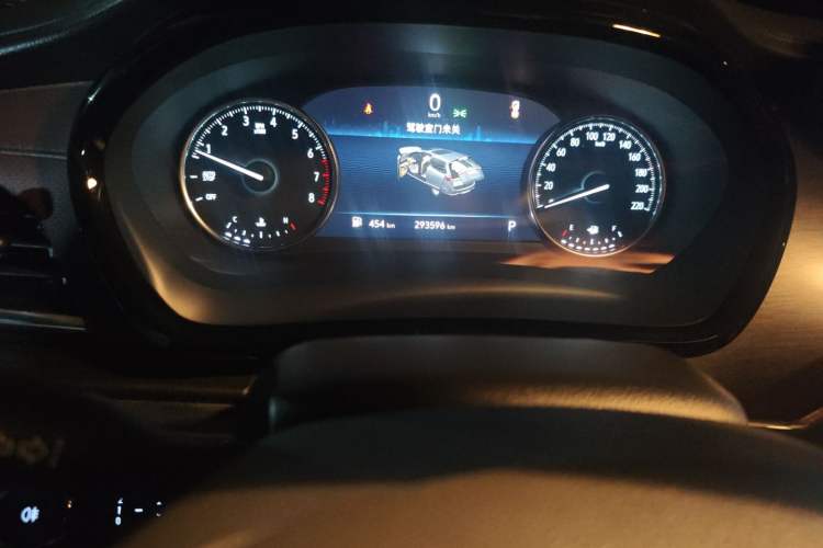 Used Buick GL8 2021 Land Cruiser Executive Class 652T Comfort Model
