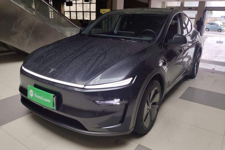 Used Tesla Model Y 2025 Rear-Wheel-Drive Version