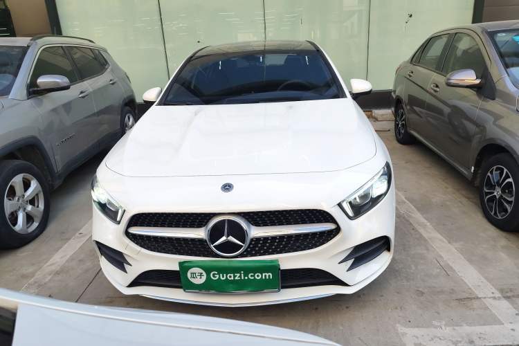 Used Mercedes-Benz A-Class 2020 Restyled A 200 L Sport Sedan Fashion Version
