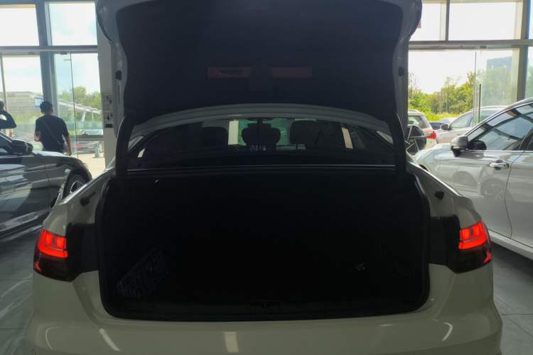 Used Audi A4L 2020 40 TFSI Fashion Dynamic Model
