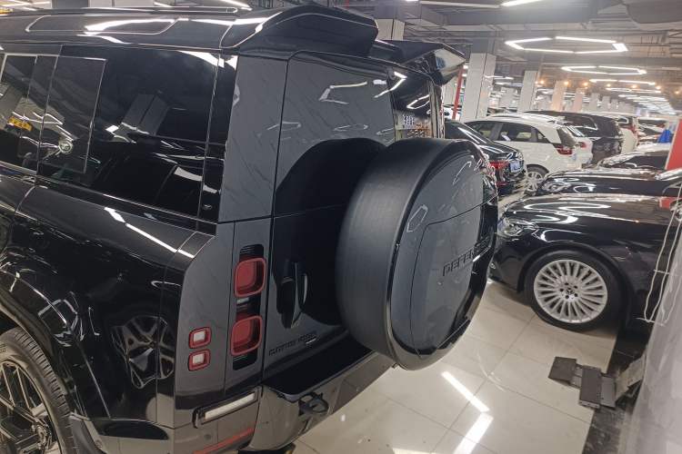 Used Land Rover Defender 2023 Facelift 110 3.0T P400 X-DYNAMIC HSE