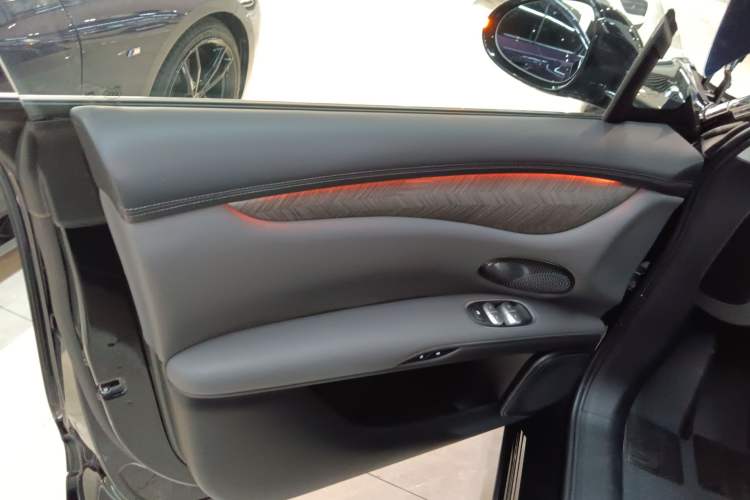 Used  LS6 2025 Ultra-Powerful Lingxi Intelligent Enjoyment Edition
