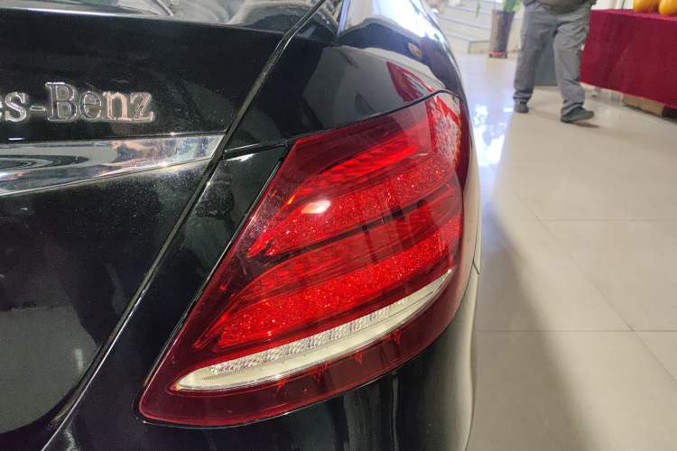 Used Mercedes-Benz E-Class 2018 Restyled E 300 L Sport Luxury Edition
