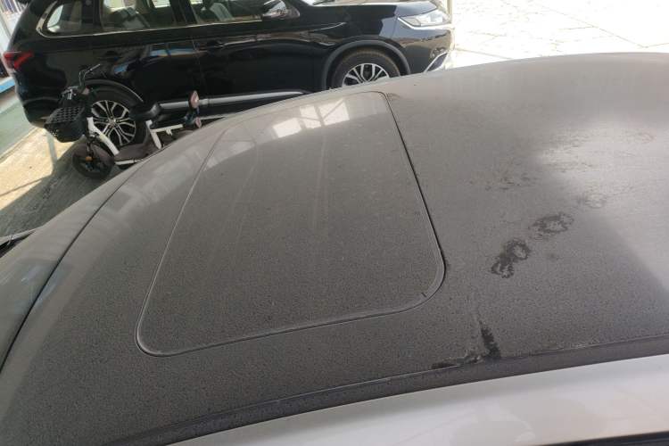 Used Venucia D60 2019 1.6L XL CVT Smart Connect Elite Edition