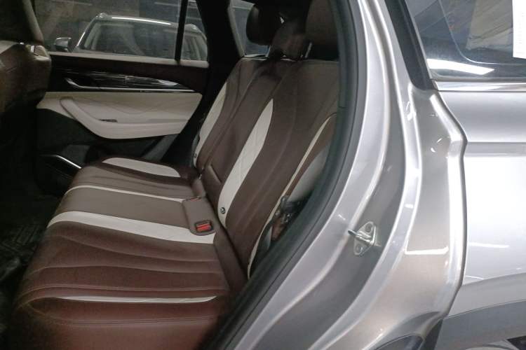 Used Geely Auto Monjaro L 2021 2.0TD DCT EVO Two-Wheel Drive Prestige Version
