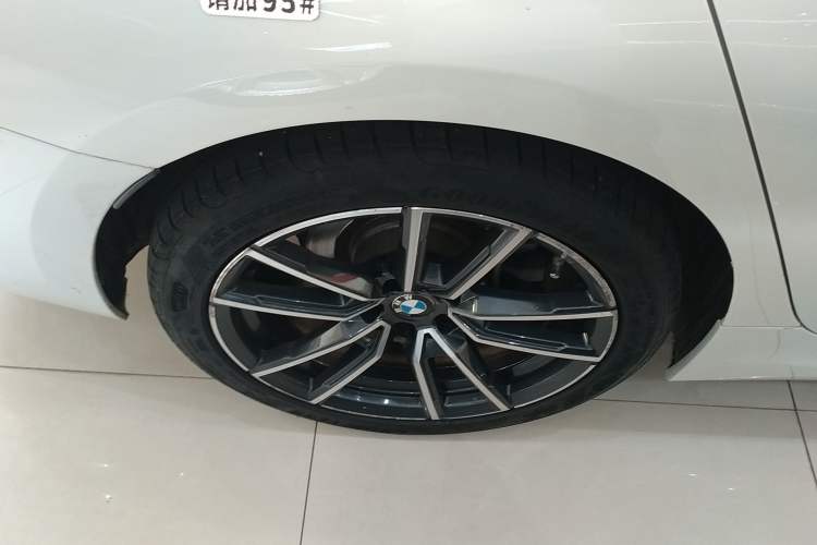 Used BMW 3 Series 2021 Second Facelift 320Li M Sport Package
