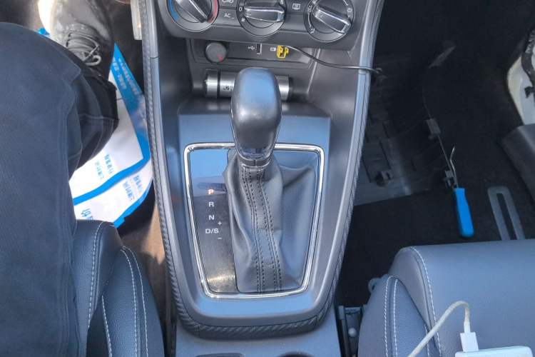 Used MG ZS 2018 1.5L Automatic Luxury Edition China V Standard
