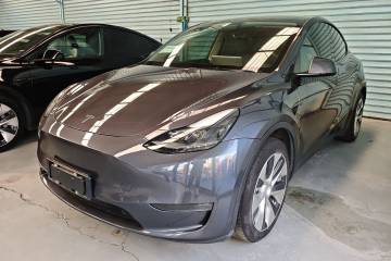 Used Tesla Model Y 2021 Long-Range All-Wheel-Drive Version