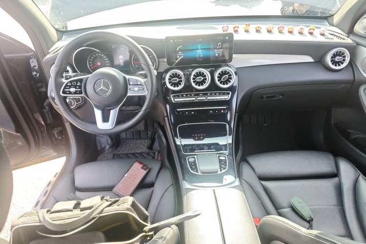 Used Mercedes-Benz GLC 2020 GLC 260 L 4MATIC Dynamic Model
