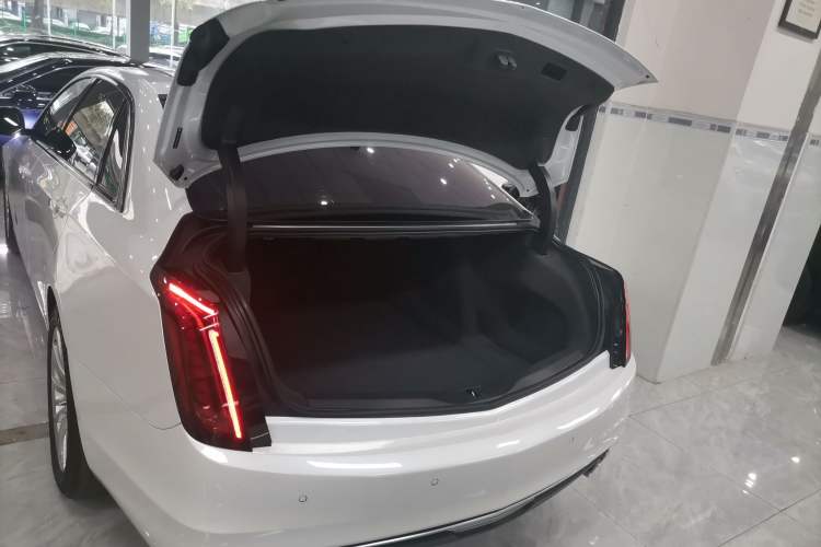 Used Cadillac CT6 2021 28T Luxury Version
