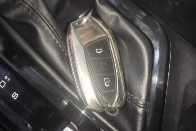 Used Baojun RC-5 2020 1.5T CVT Smart Luxury Edition