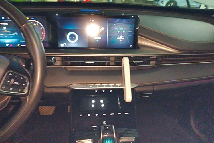 Used Chery Tiggo 8 PLUS 2022 290TGDI DCT Haoting Edition
