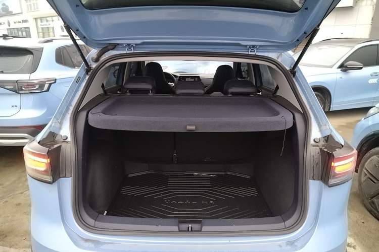 Used Volkswagen Tharu 2025 NewRui 300TSI Prestige Edition