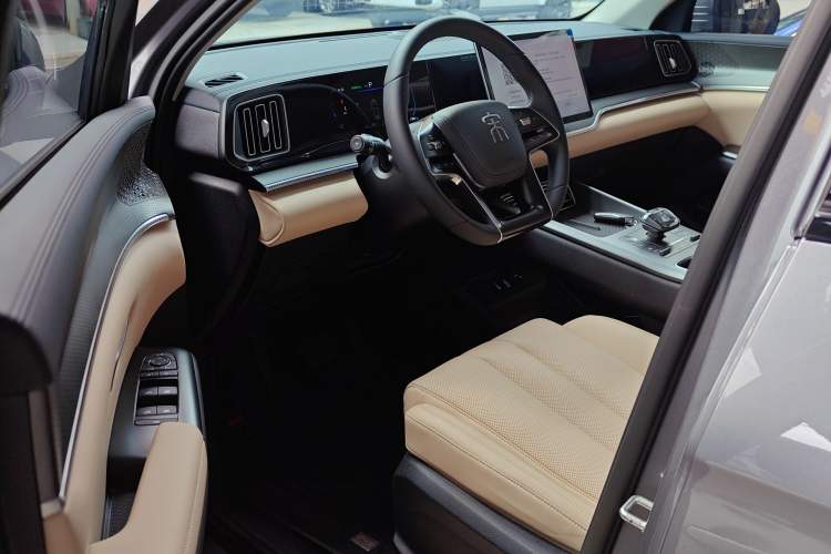 Used BYD Song Pro New Energy 2025 Second-Generation DM-i 75KM Overachiever Trim
