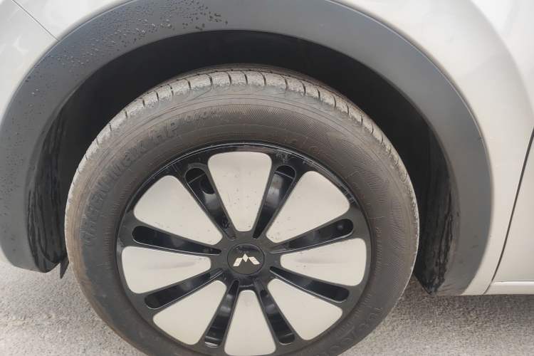 Used Wuling Bingo 2024 333 km Enjoyment Version
