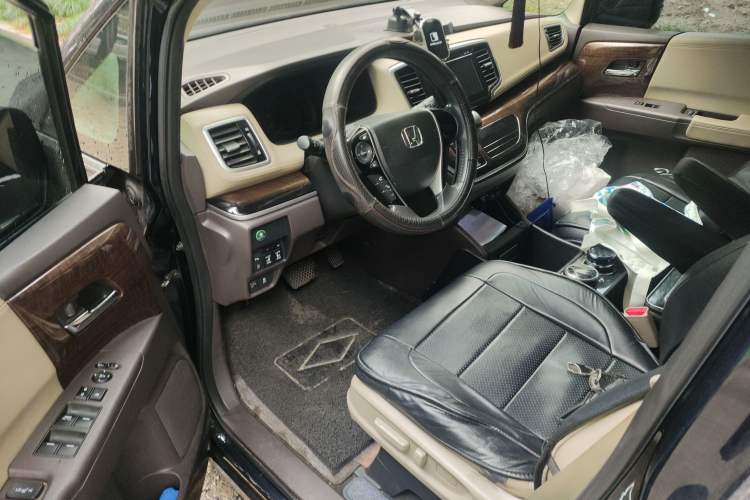 Used Honda Odyssey 2015 2.4L Luxury Edition