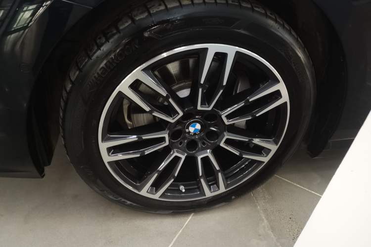 Used BMW 5 Series 2024 530Li Leading Model M Sport Package
