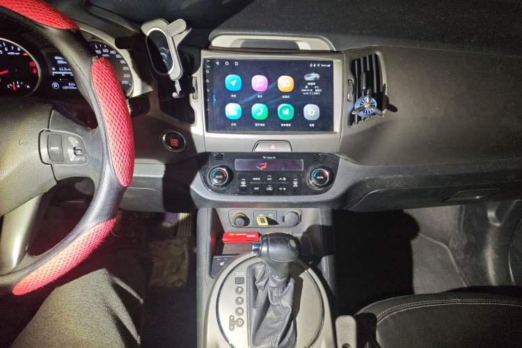 Used Kia Sportage R 2015 2.0L Automatic Two-Wheel Drive DLX Model