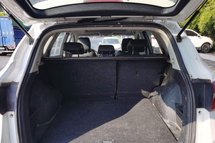 Used Dongfeng Aeolus AX7 2018 Classic 1.6T Automatic Luxury Model
