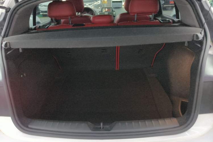 Used BMW 1 Series 2013 Facelifted 118i Leading Edition
