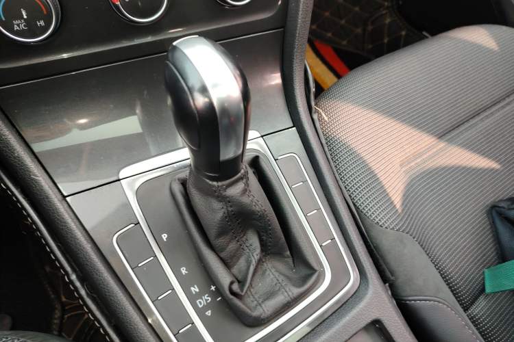 Used Volkswagen Golf 2019 1.6L Automatic Comfort Model China V Standard
