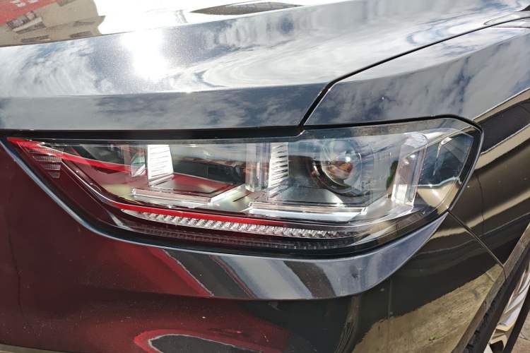 Used Wey VV5 2019 Upgraded Model 2.0T Two-Wheel Drive Ultra-Luxury Version China V Standard
