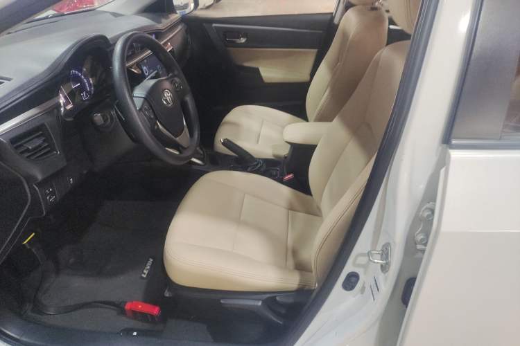 Used Toyota Levin 2017 Revised Dual-Engine 1.8H GS E-CVT Elite Sunroof Version China V Standard