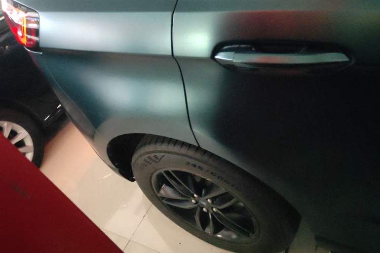 Used Ford Edge 2018 Facelifted EcoBoost 245 Two-Wheel-Drive Platinum Edition 5 Seats China V Emission Standard
