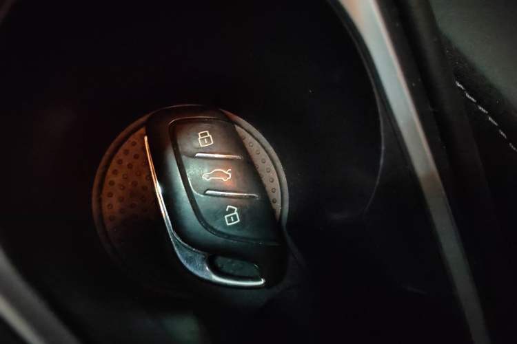 Used Roewe i5 2019 1.5L Automatic 4G Connected Langhao Edition
