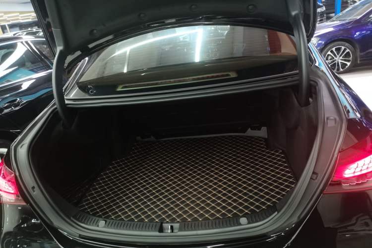 Used Mercedes-Benz E-Class 2023 E 300 L Stylish Model
