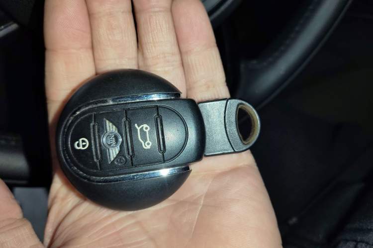 Used  MINI 2016 1.2T ONE Pioneer Edition
