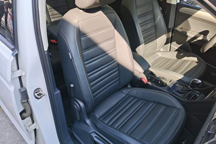 Used Volkswagen Touran 2021 Touran L 280TSI DSG Comfort Edition 7 Seats
