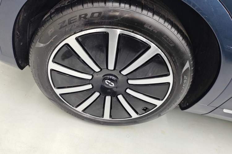 Used Hima AITO M9 2024 Range-Extended Ultra Version 42 kWh 6-Seater Model