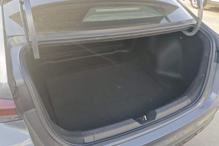 Used GAC Trumpchi EMPOW 2021 270T DCT J16 Version
