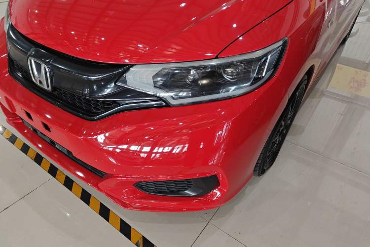 Used Honda Fit 2018 1.5L CVT Comfort Sunroof Version