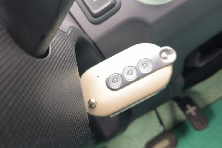 Used Wuling Hongguang MINIEV 2022 Macaron Premium Model – Lithium Iron Phosphate