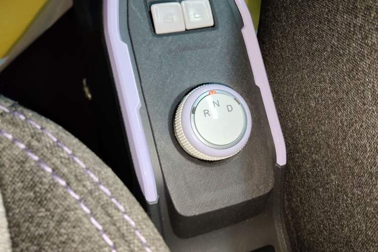 Used Chery QQ Ice Cream 2022 120km Conical Shape Lithium Iron Phosphate