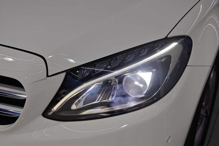 Used Mercedes-Benz C-Class 2017 Restyled C 180 L Fashion Edition Sport Version