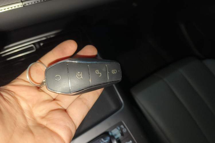 Used BYD Song Pro New Energy 2025 2nd Generation Intelligent Driving Version DM-i 75KM Leading Edition
