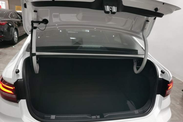 Used Volkswagen Lavida 2024 300TSI DSG Full-Comfort Edition