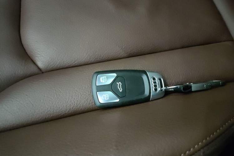 Used Audi Q7 2018 40 TFSI Comfort Model