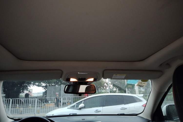 Used  Cherokee 2016 2.4L Professional Smart Version
