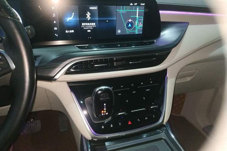 Used Buick GL8 2020 ES Land Cruiser 653T Comfort Edition