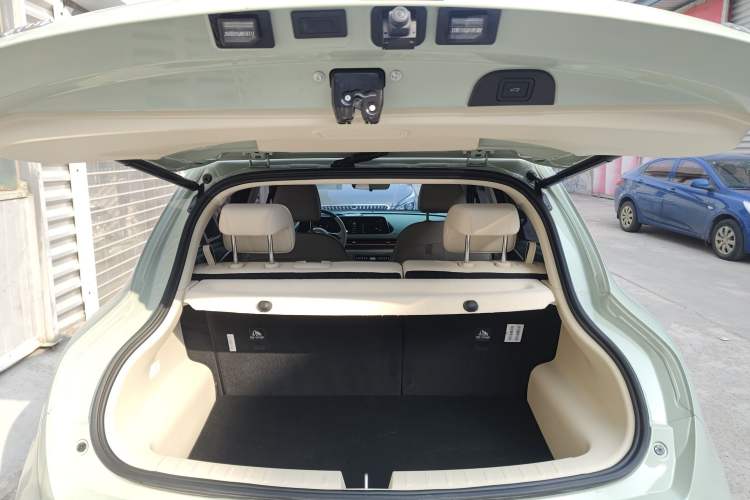 Used ORA Good Cat 2023 401 km Standard Range Prestige Version Lithium Iron Phosphate