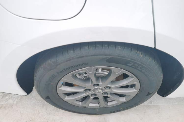 Used BYD Qin L 2025 DM-i Smart Drive 80KM Leading Model
