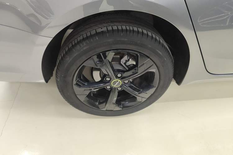 Used Roewe i6 MAX New Energy 2022 EV 500 Skyroof Flagship Edition
