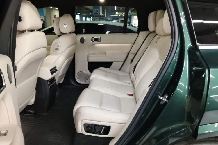 Used Li Auto L7 2023 Pro Model
