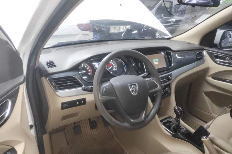 Used Baojun 730 2016 1.5L Manual Comfort Version 7 Seats China V Emission Standard
